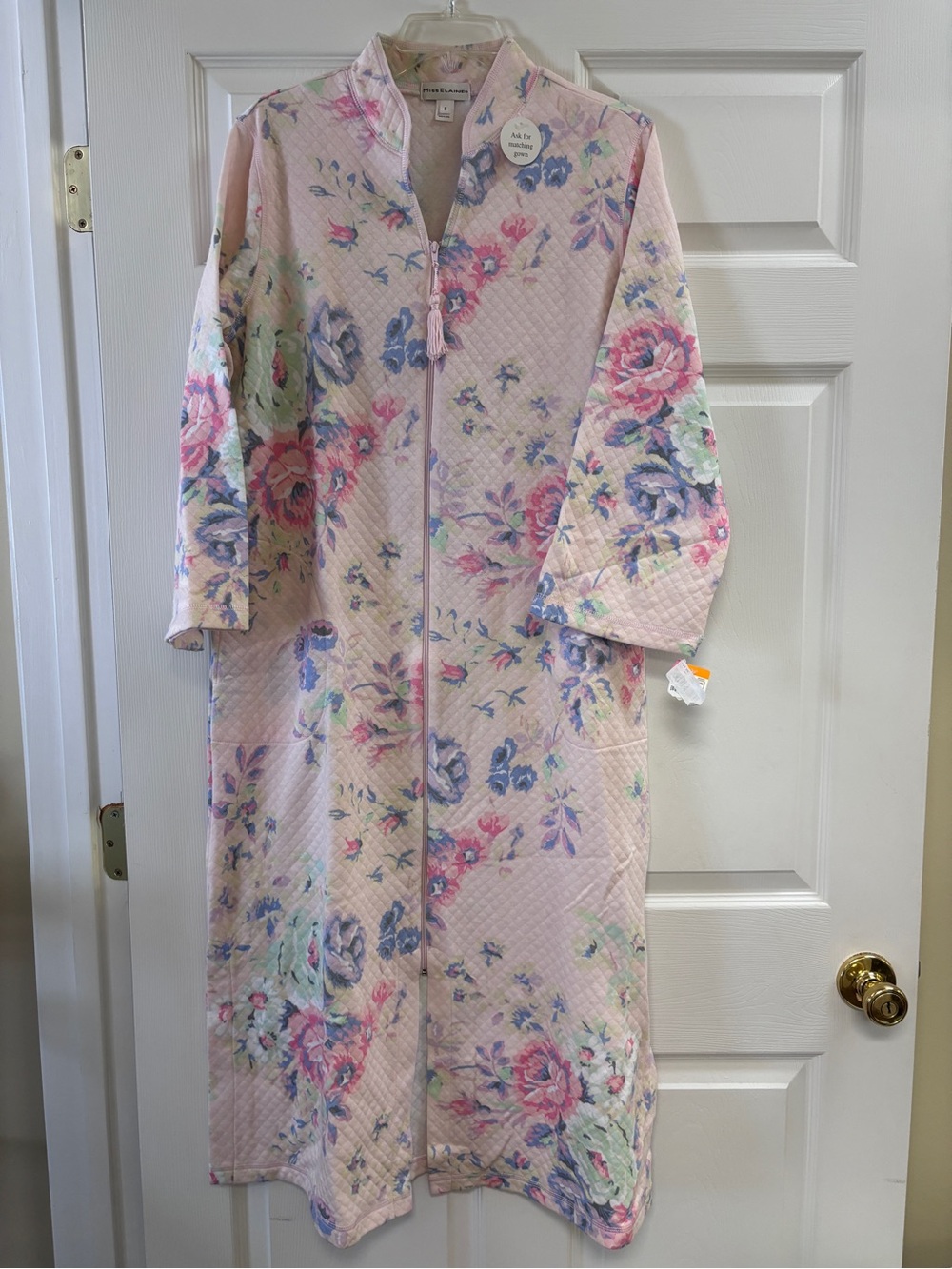 Miss Elaine Pastel Pink Quilted Floral Zip-Front Robe NWT Size Small
